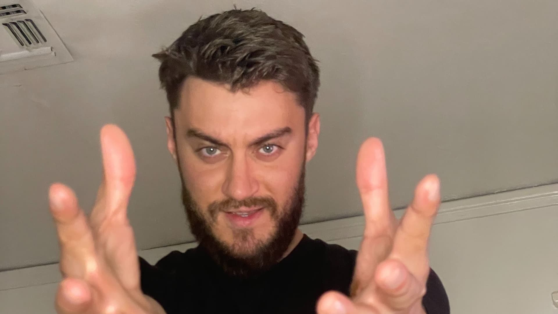 Casey Frey and Special Guest – Nick Colletti - Teatro en Berlin