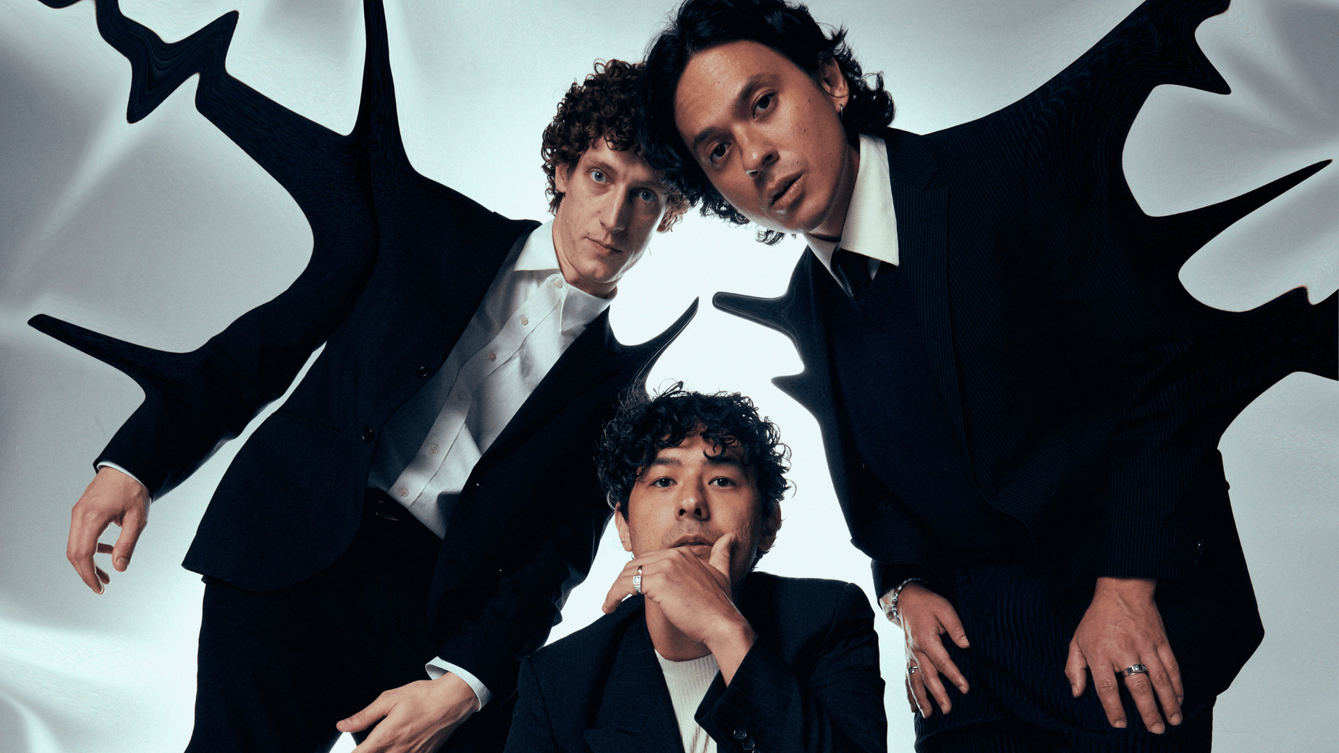 LAST DINOSAURS - Wellness 10 Year Anniversary Tour w/ Special Guest BAD SUNS (USA)