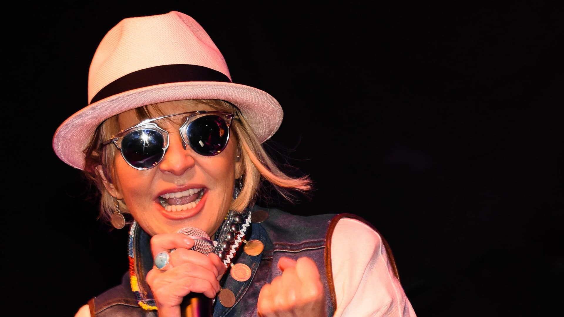 Lulu Live at the Royal Albert Hall