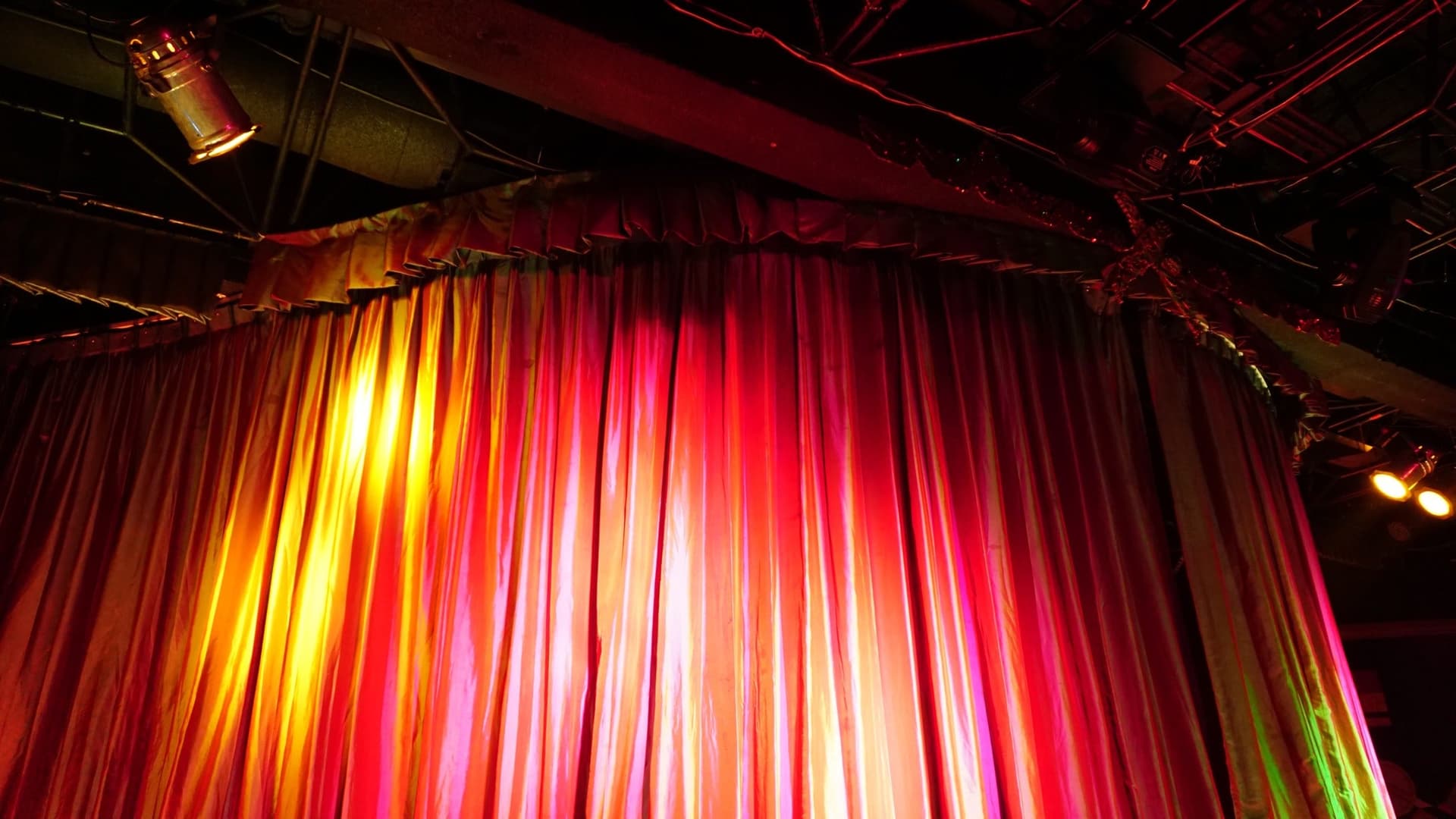 Pete Wicks: Man Made - Teatro en London