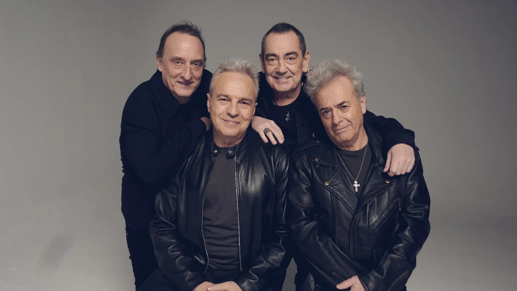 Hombres G - Los Mejores Años de nuestra vida | VIP Packages - Conciertos en Barcelona