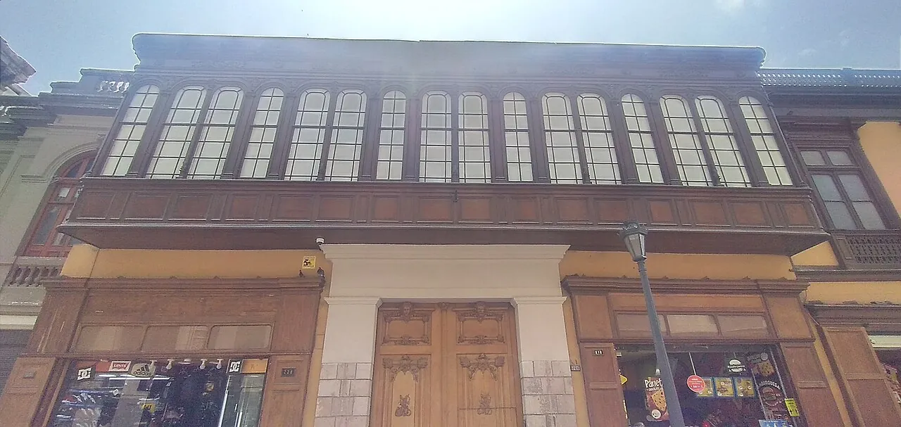 Casa Colonial.