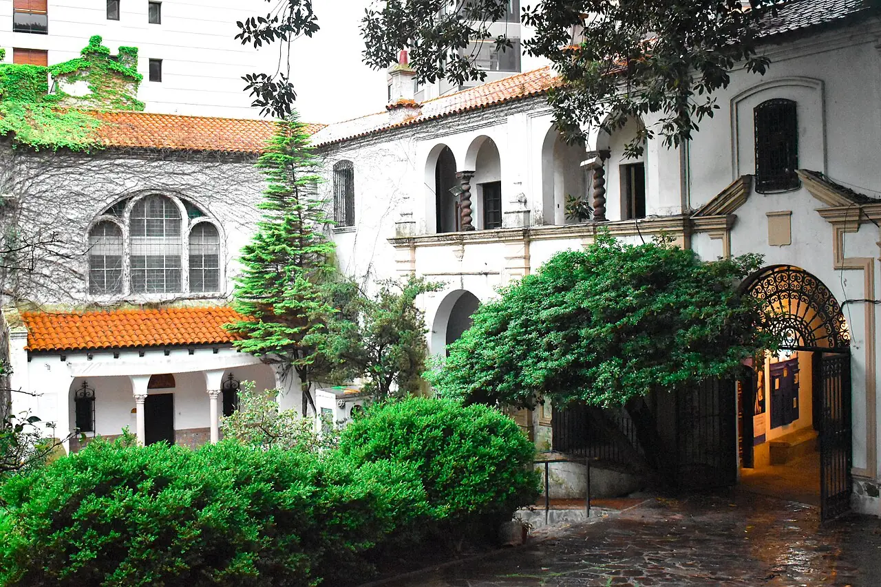 museo fernandez blanco