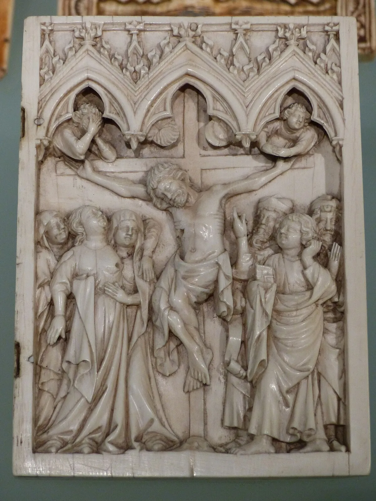 Crucifixion; Francia o Alemania, siglo XIV; Marfil.